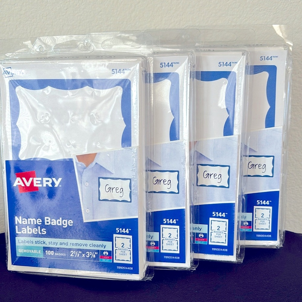 NWT Set of 4 Blue & White Avery 5144 Name Badge Labels (400 Name Tag Stickers)